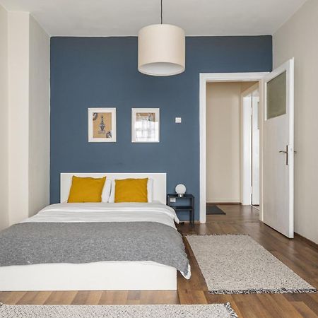 Modern Flat Near Popular Attractions In Beyoglu Apartment Истанбул Екстериор снимка