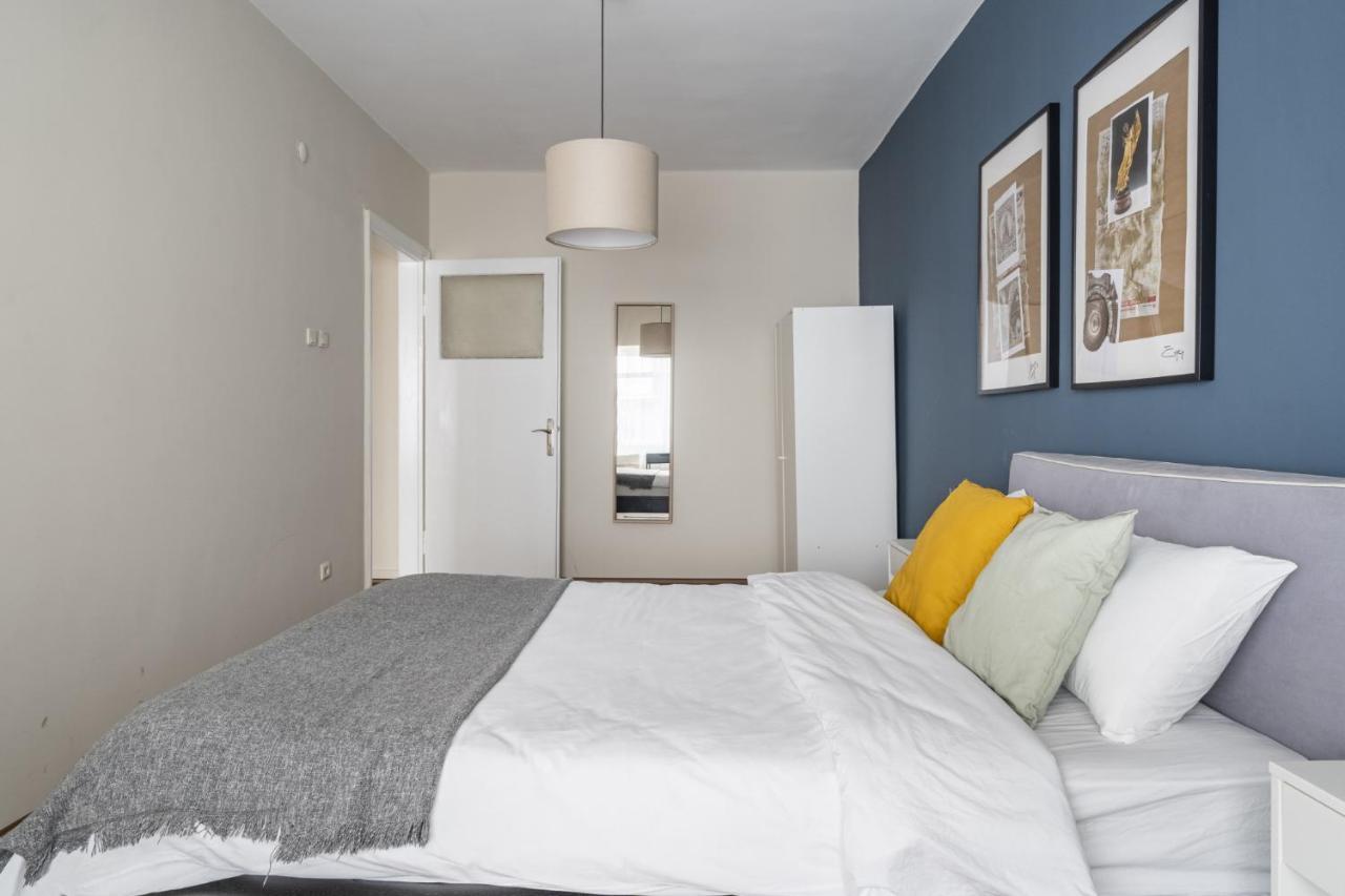 Modern Flat Near Popular Attractions In Beyoglu Apartment Истанбул Екстериор снимка